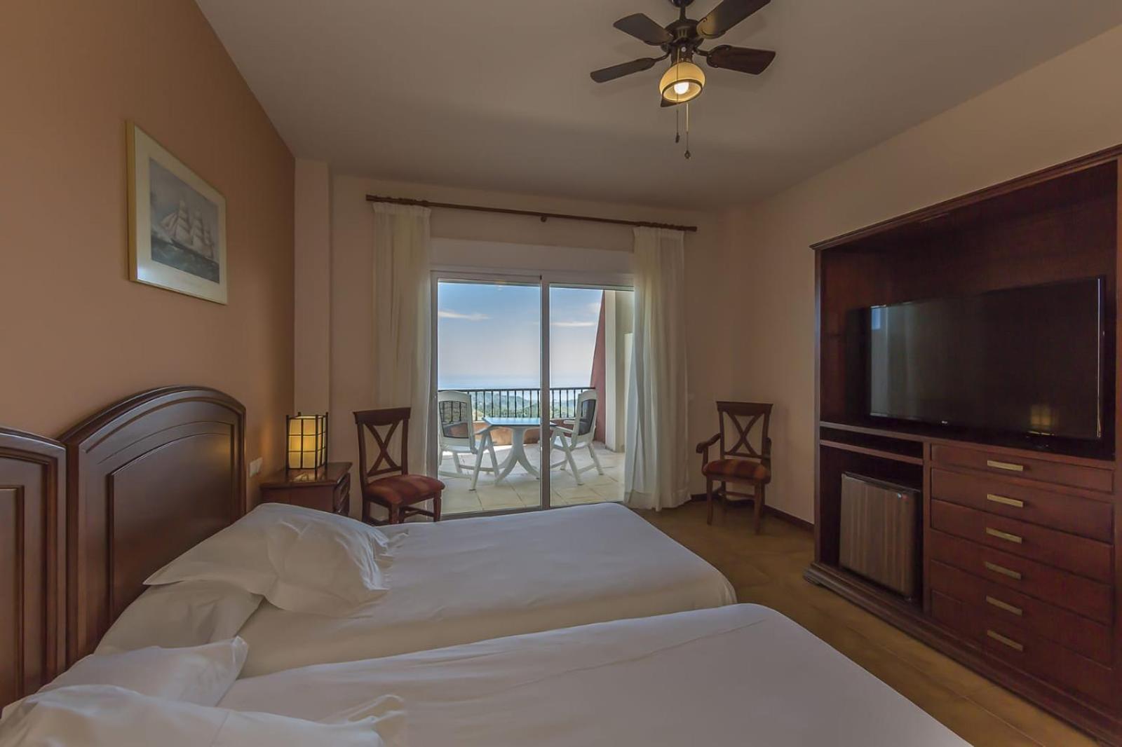Hotel Wellness Marbella Hills أُخين المظهر الخارجي الصورة