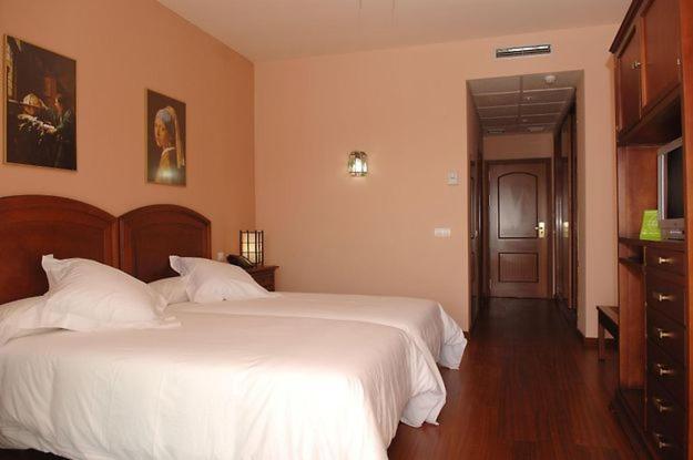 Hotel Wellness Marbella Hills أُخين المظهر الخارجي الصورة